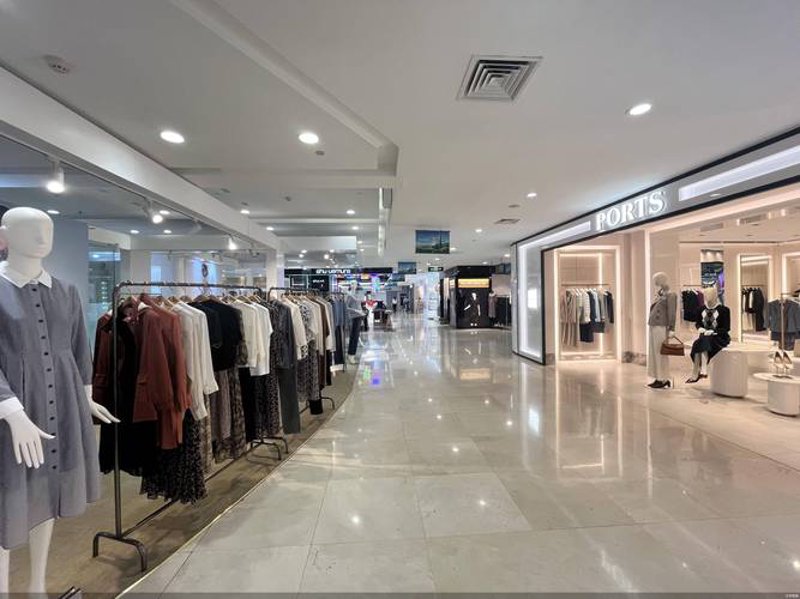 海口服装店选购指南：让你的穿搭更加出彩